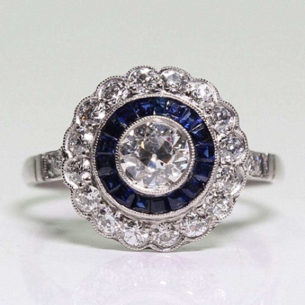 🆕 Blue and white sapphire ring.